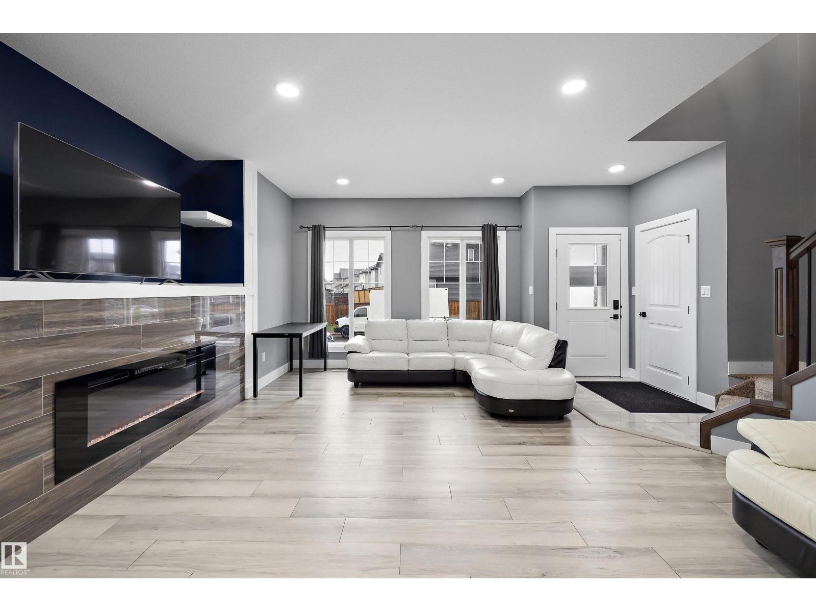 6084 179 AV NW — photo 18
