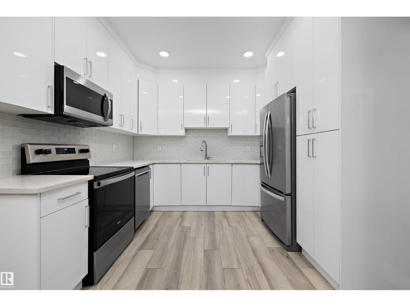 6084 179 AV NW — photo 20