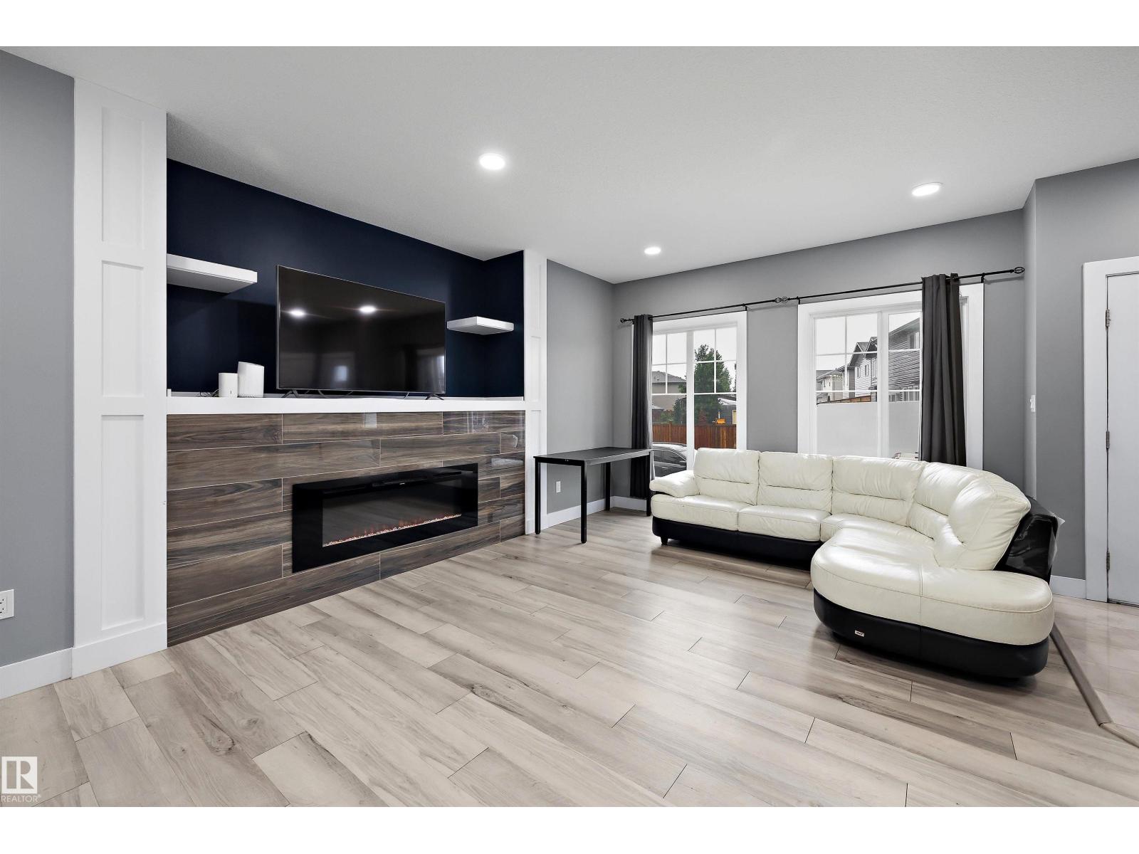 6084 179 Av NW photo 3 — MLS® E4496189