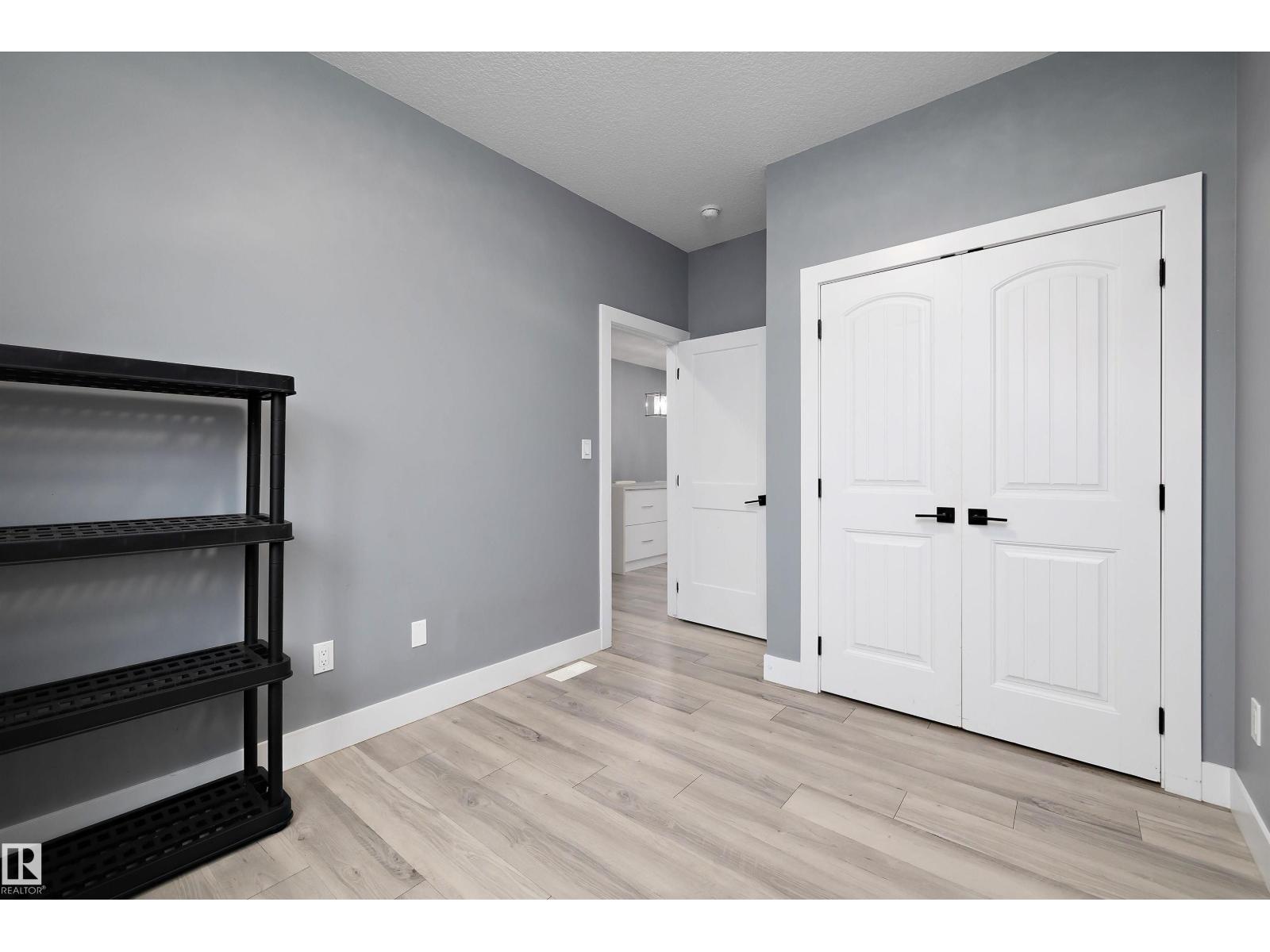 6084 179 AV NW — photo 33
