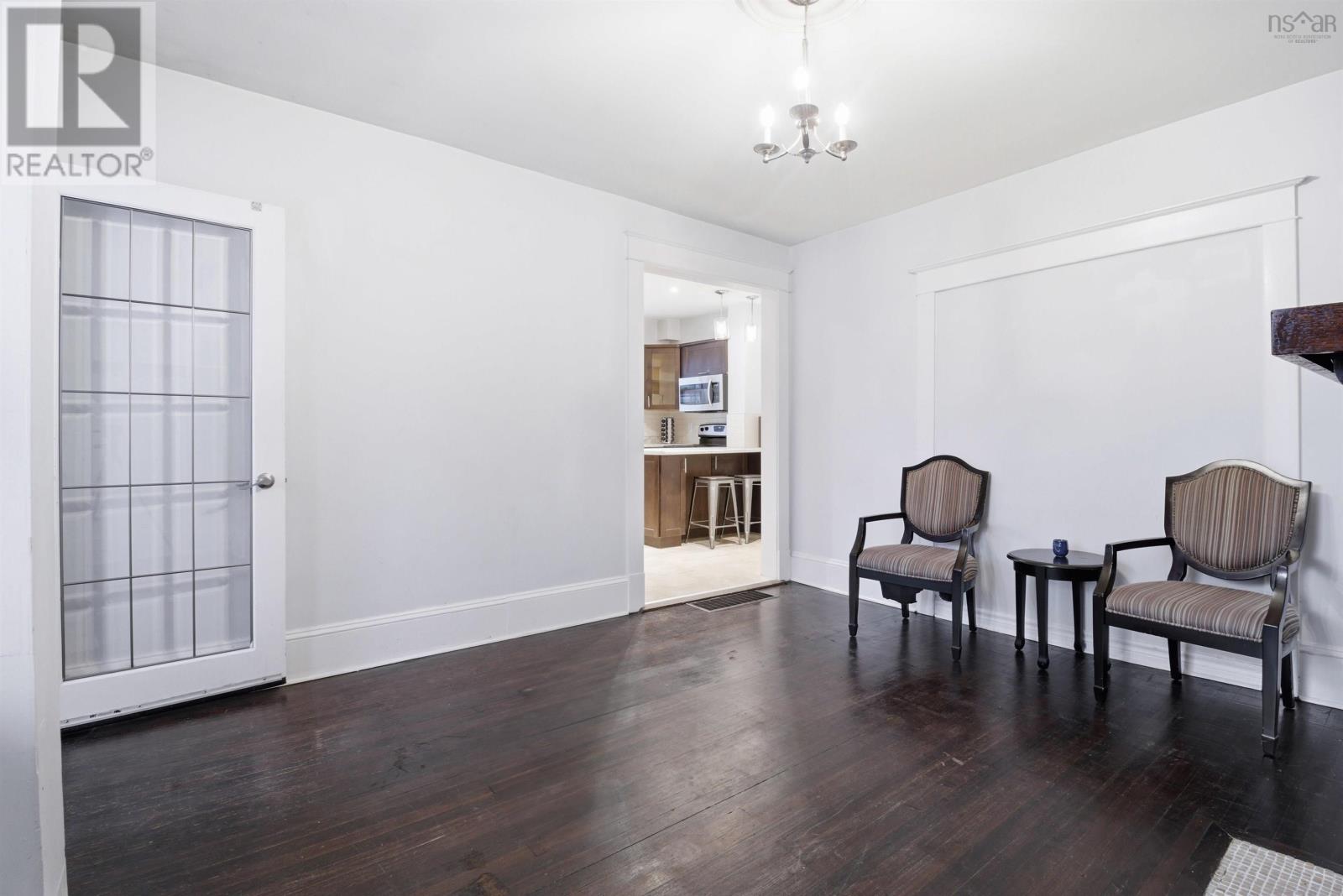 6229-6231 Allan Street - 6