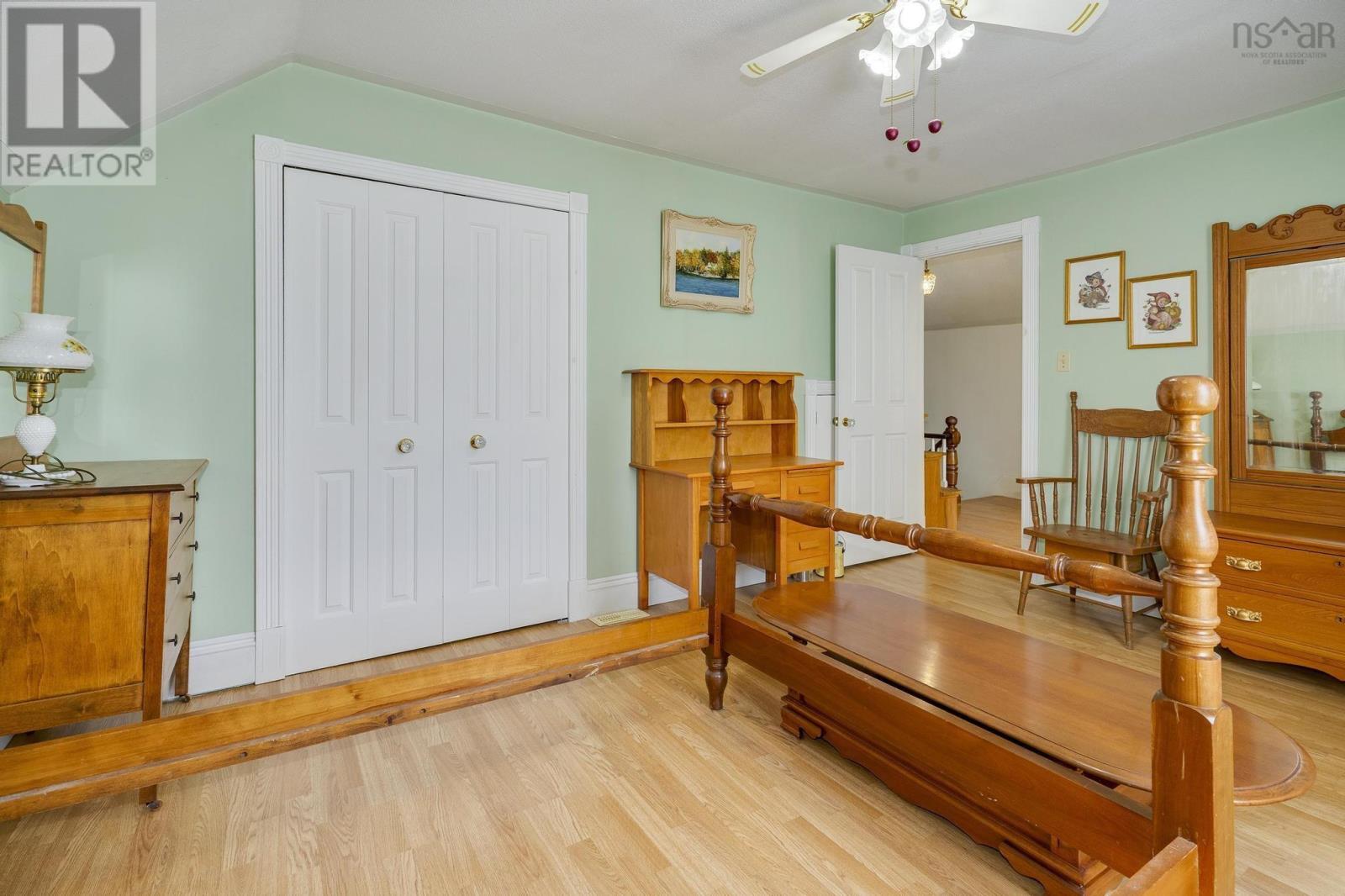 5454 Granville Road - 14
