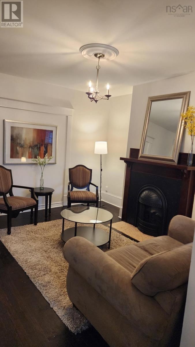 6229-6231 Allan Street - 7