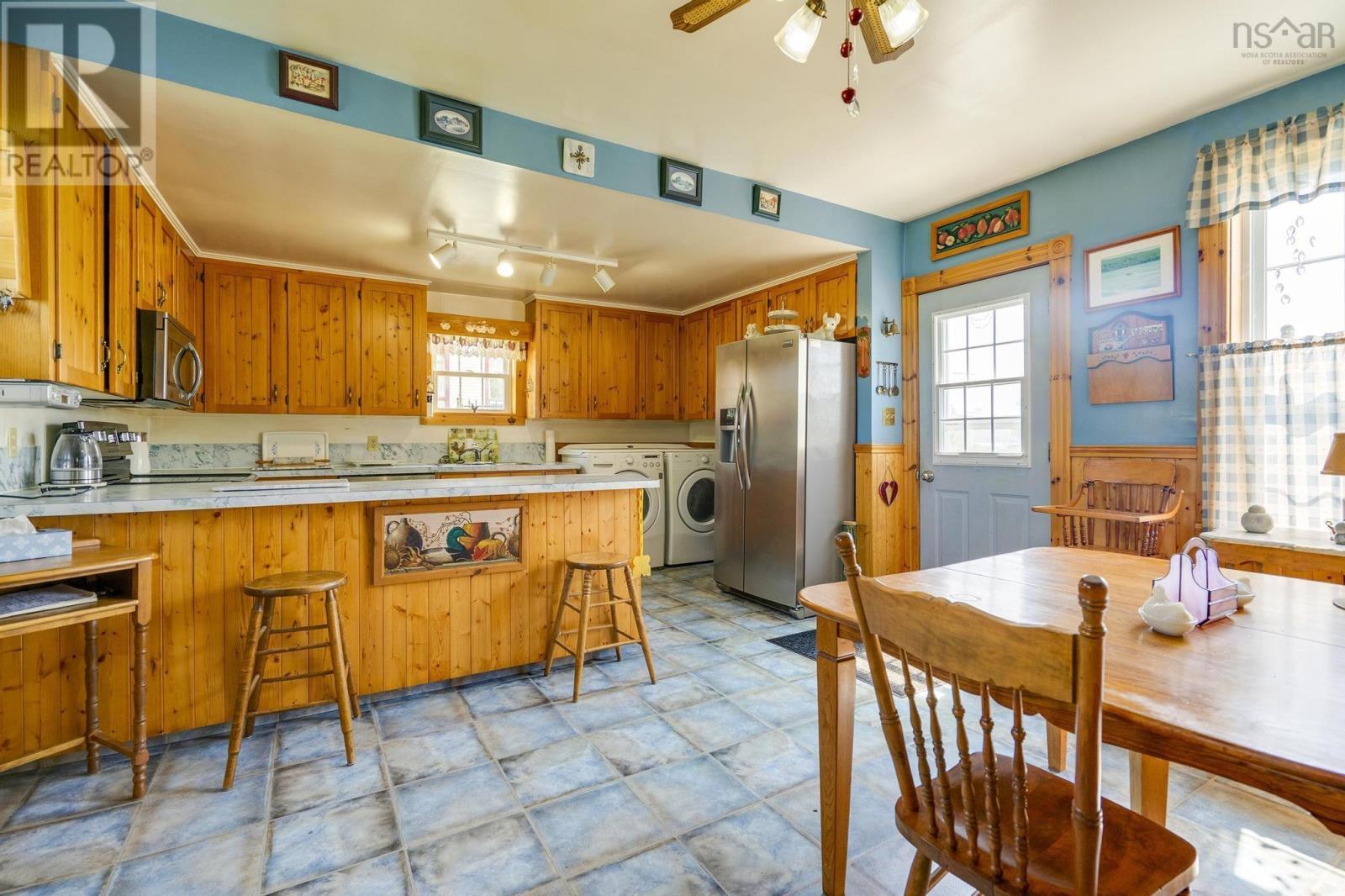 5454 Granville Road - 10