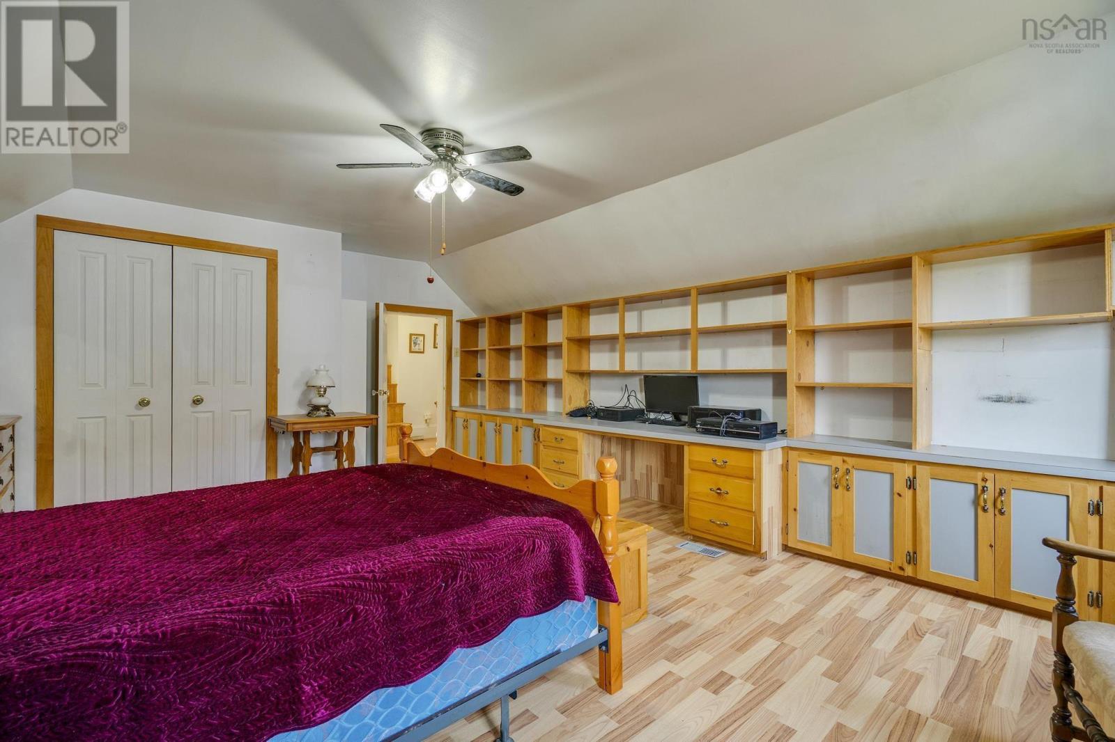 5454 Granville Road - 16