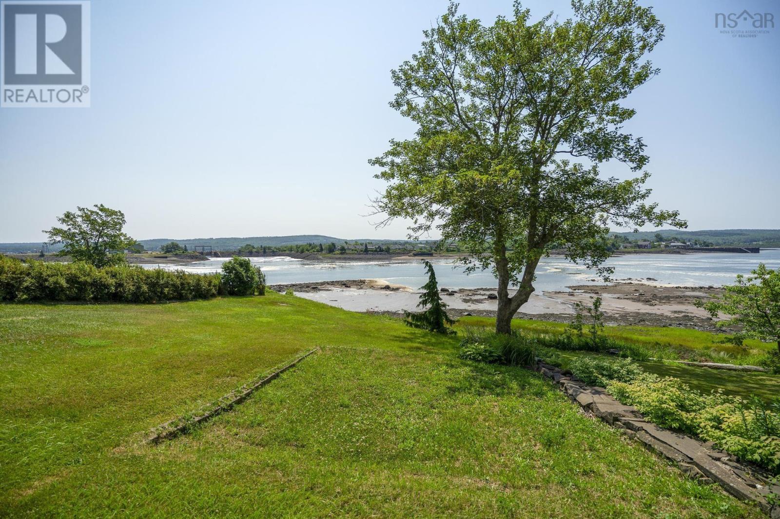 5454 Granville Road - 22