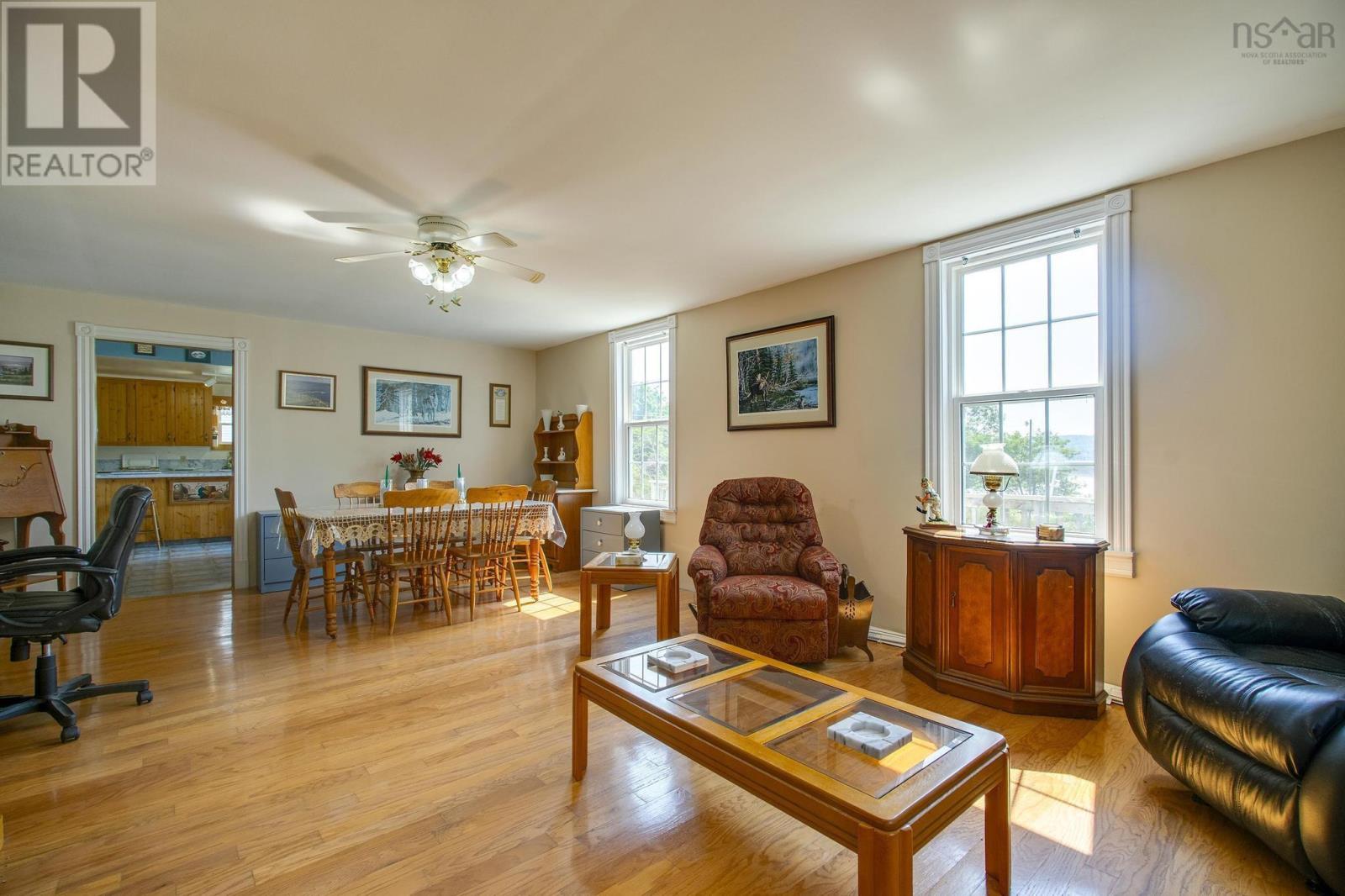 5454 Granville Road - 8