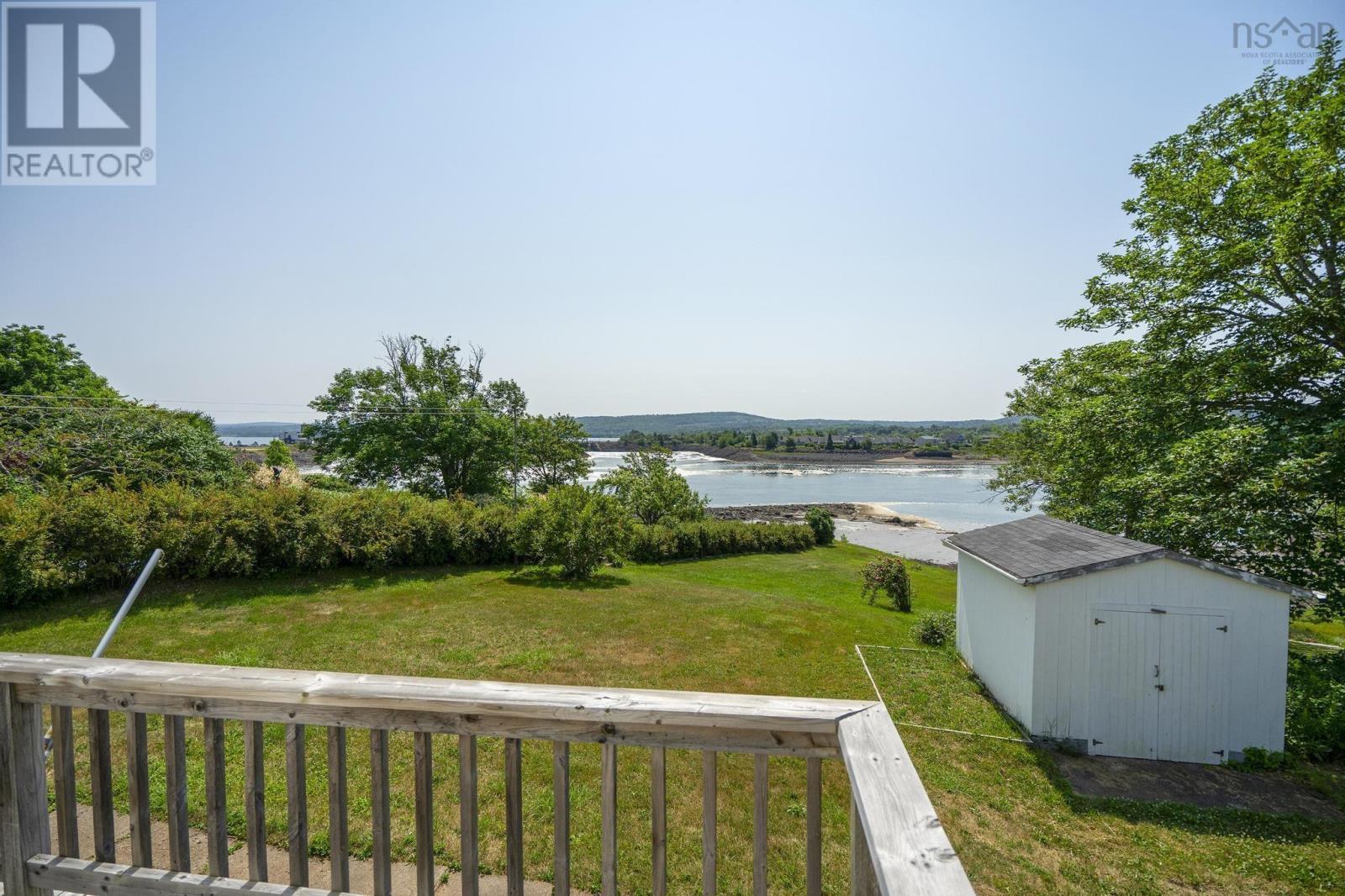 5454 Granville Road - 27