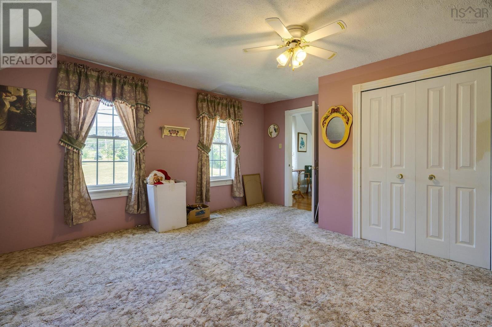 5454 Granville Road - 18