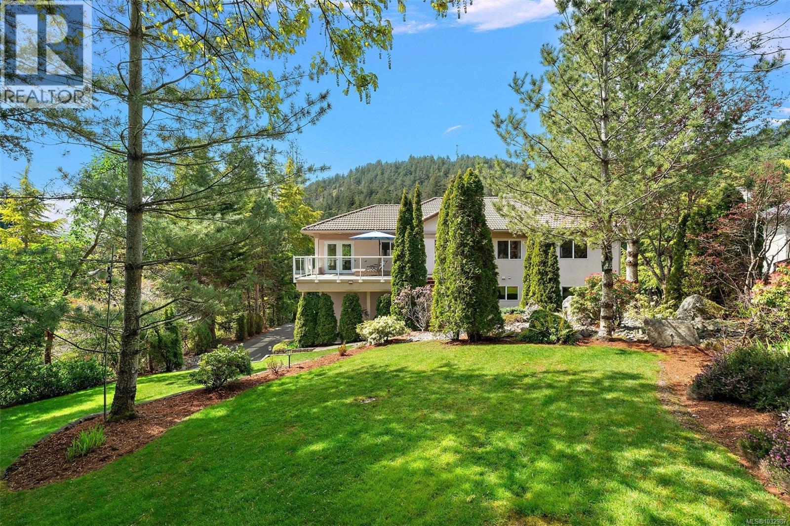 8593 Kingcome Cres - 46