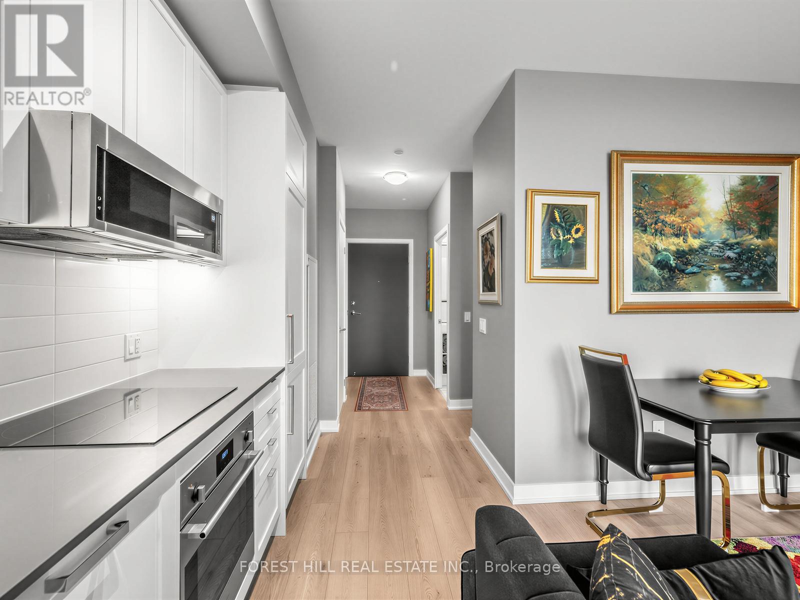 #703 250 LAWRENCE AVENUE W - 1