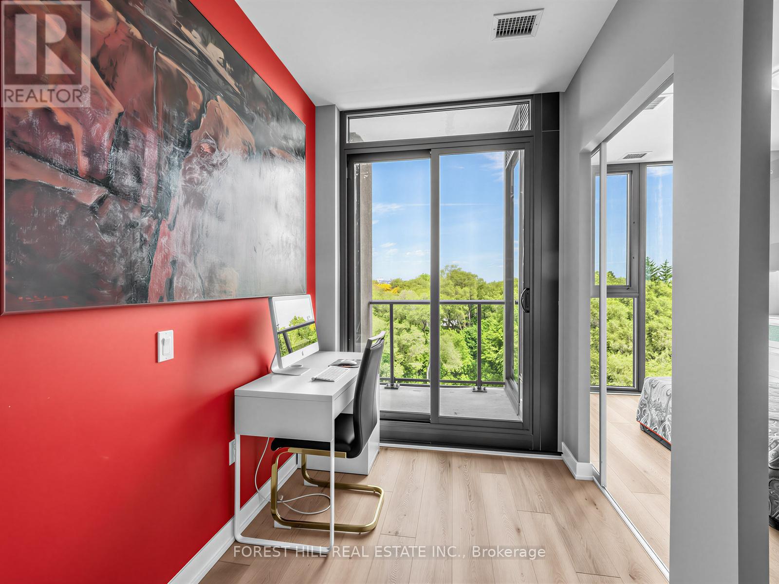 #703 250 LAWRENCE AVENUE W - 10