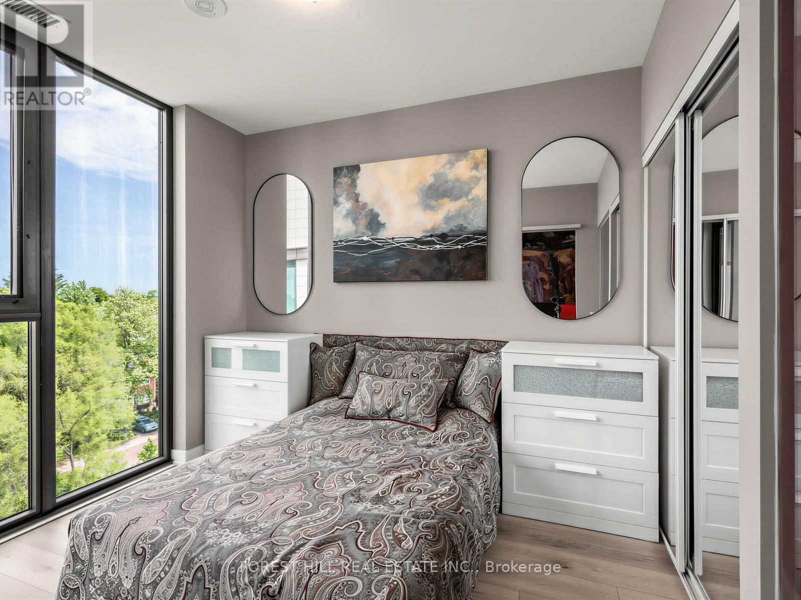 #703 250 LAWRENCE AVENUE W - 11