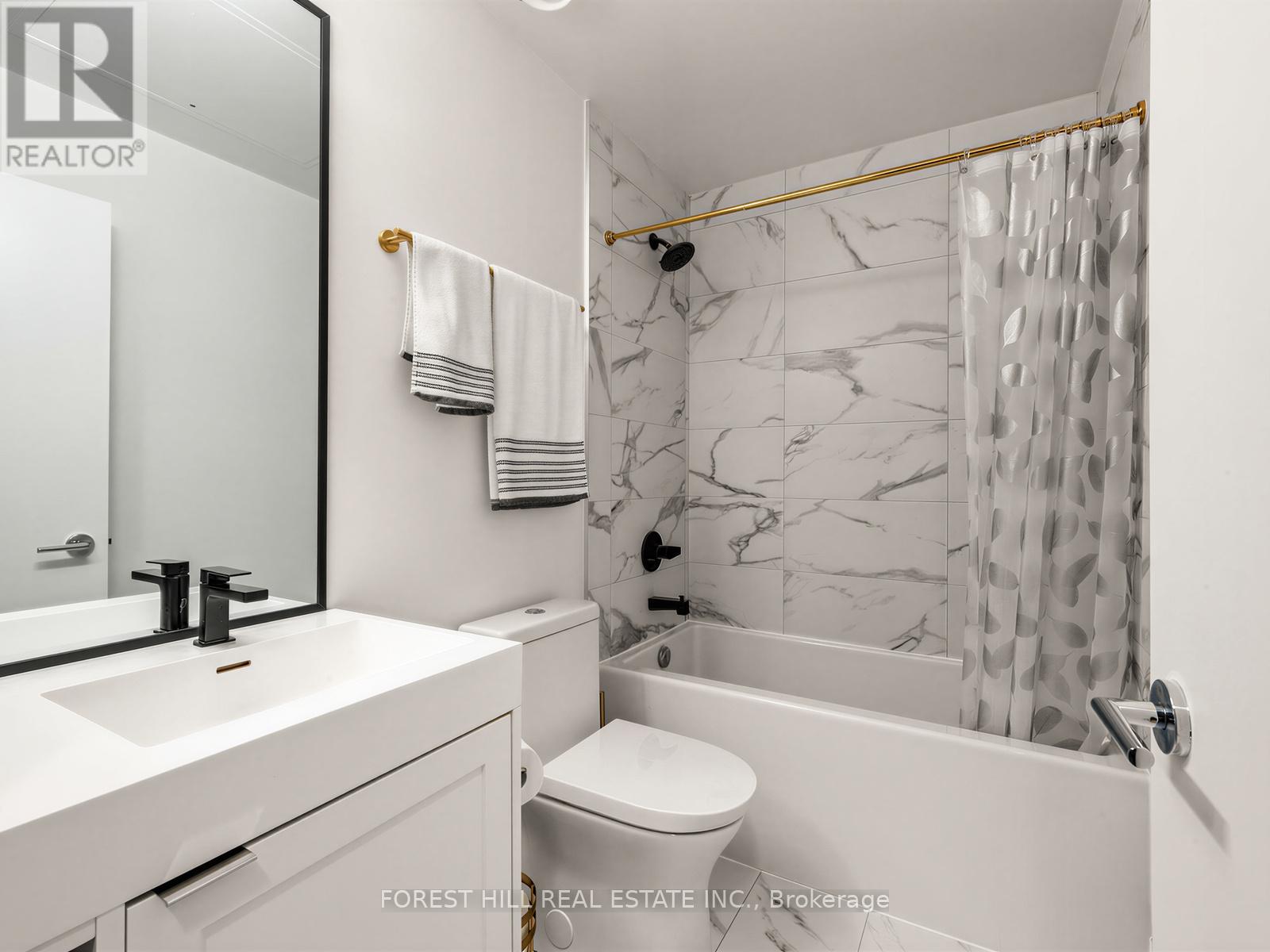 #703 250 LAWRENCE AVENUE W - 15