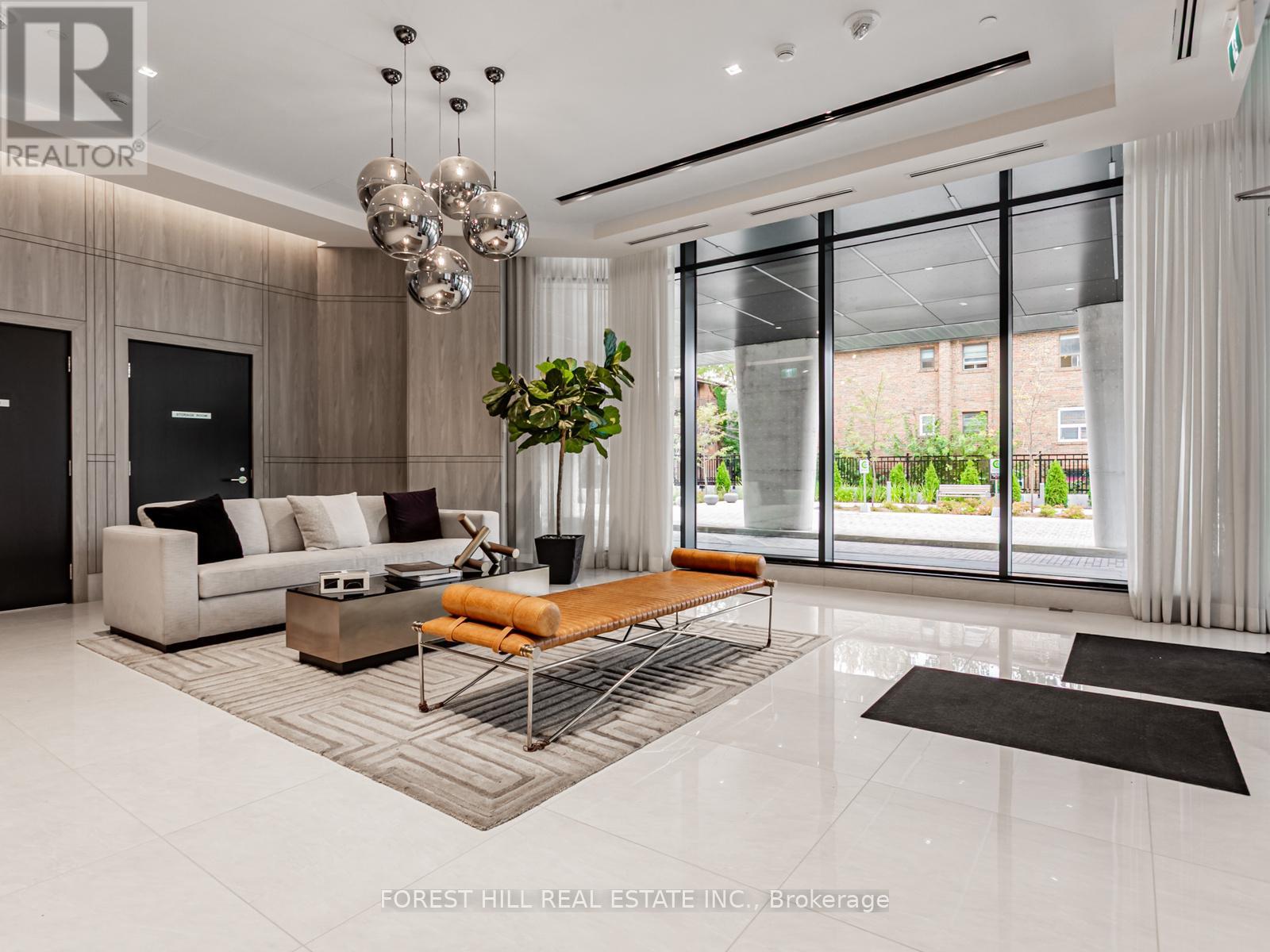 #703 250 LAWRENCE AVENUE W - 19