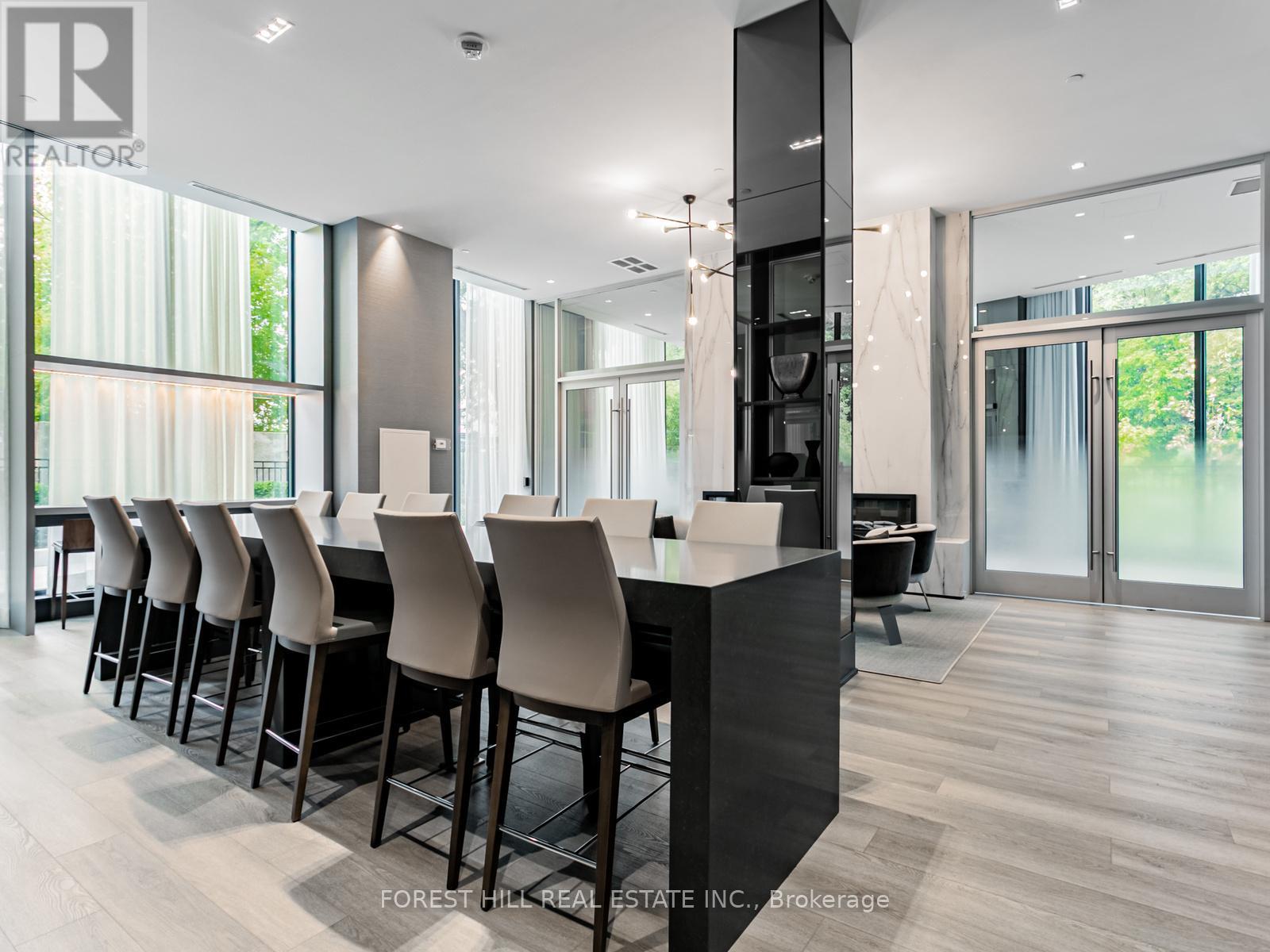#703 250 LAWRENCE AVENUE W - 27