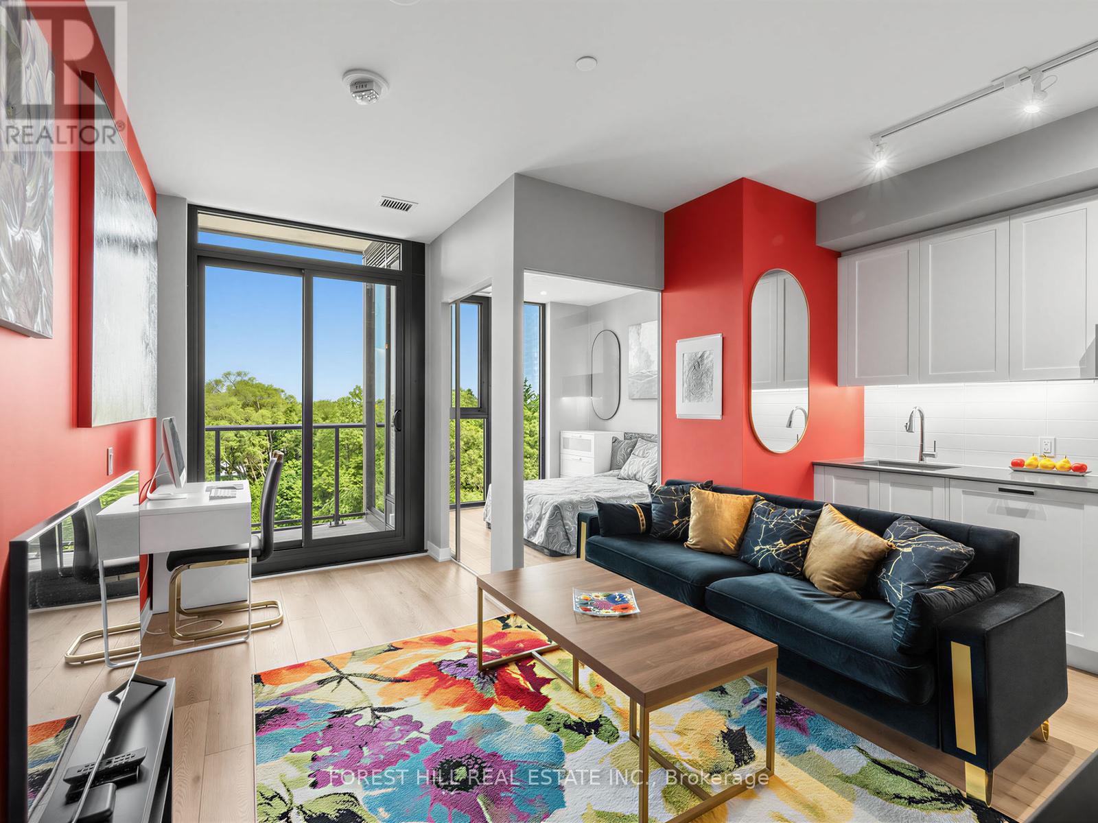 #703 250 LAWRENCE AVENUE W - 7