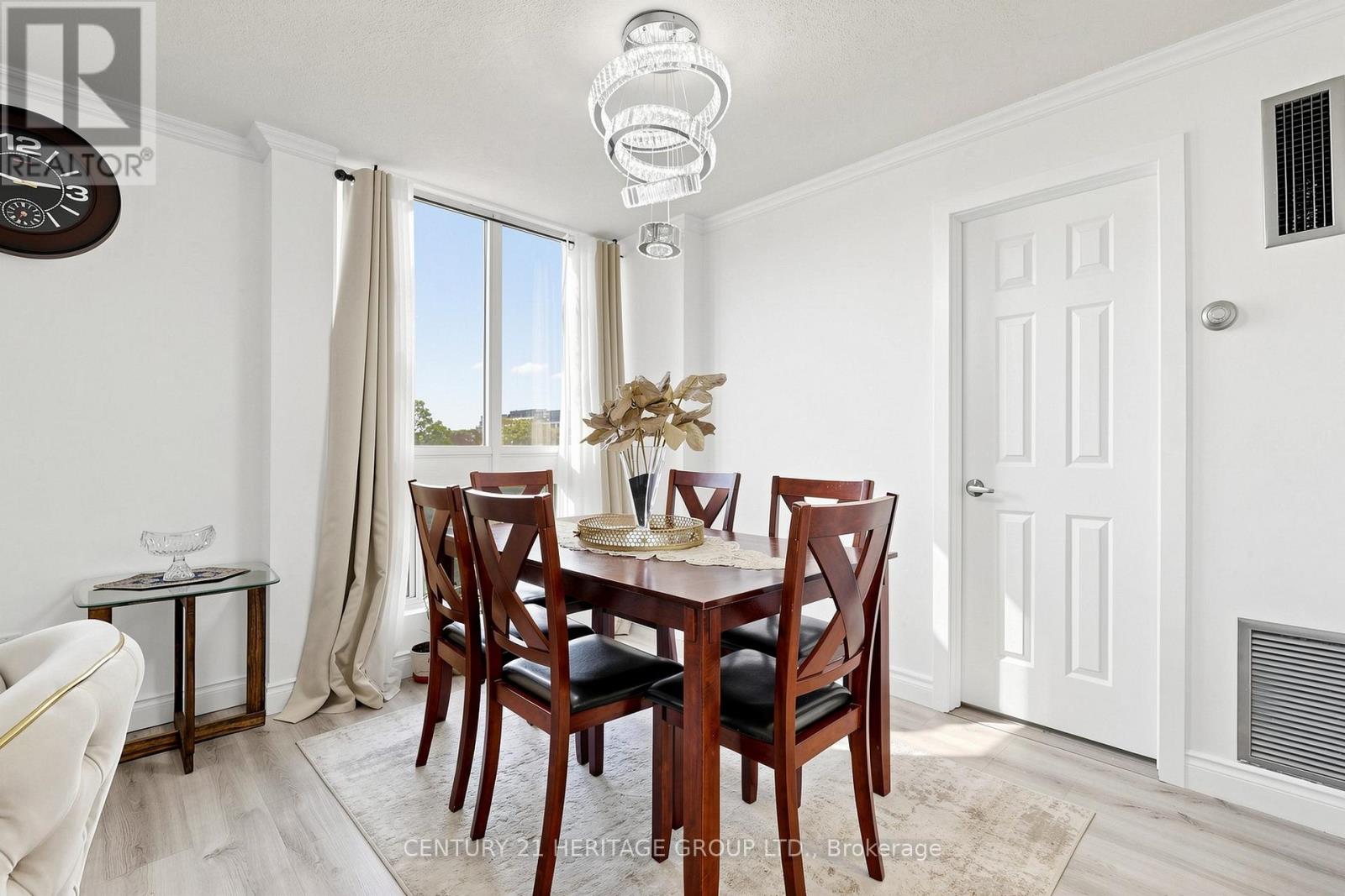 #501 5 KENNETH AVENUE - 14