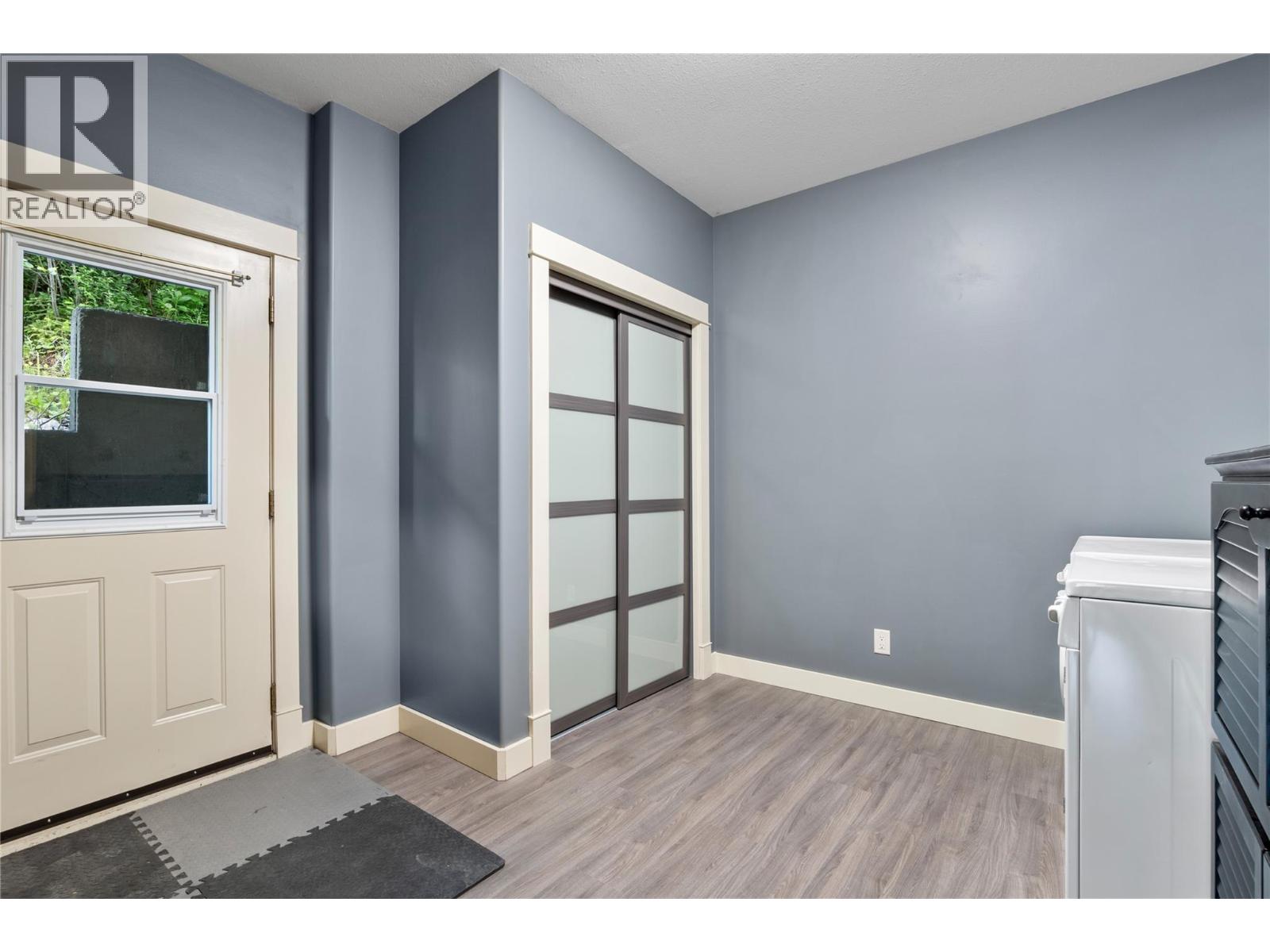 2429 Fairways Drive - 27