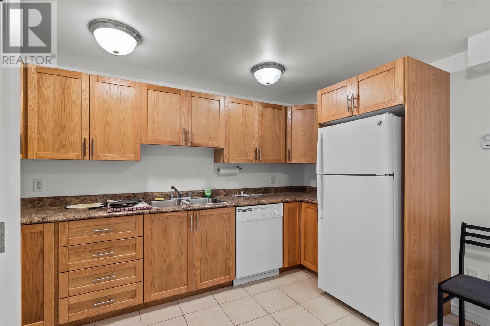 60 Paddykay Drive - 26