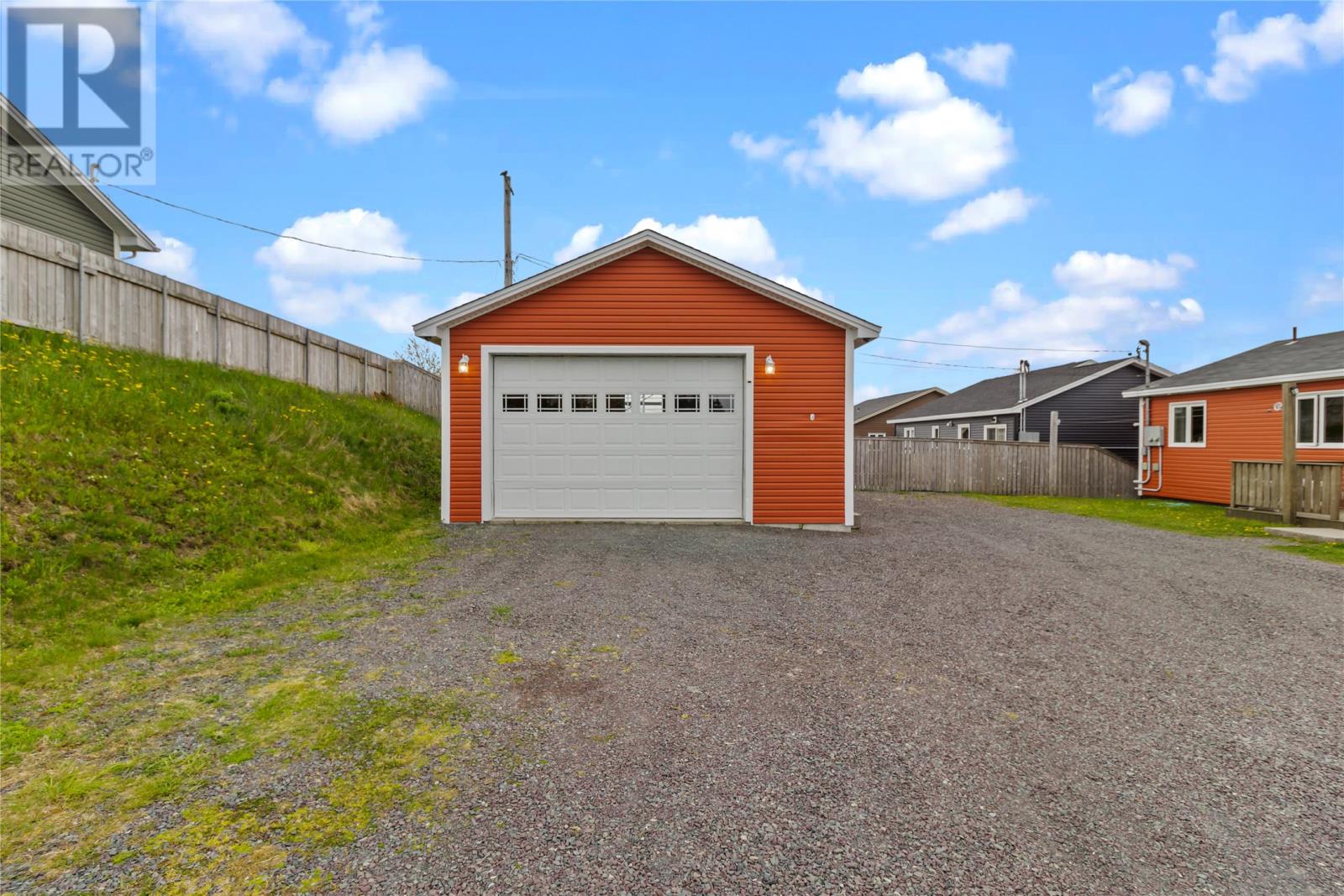 60 Paddykay Drive - 32