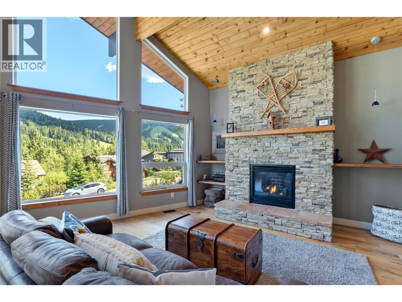 2429 Fairways Drive - 3