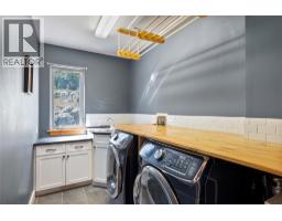 4pc Bathroom - 2429 Fairways Drive, Sun Peaks, BC V0E5N0 Photo 12