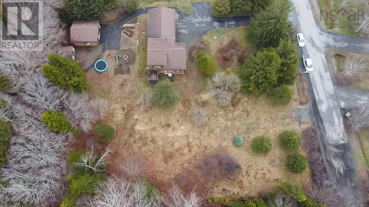 44 Bluenose Drive - 41