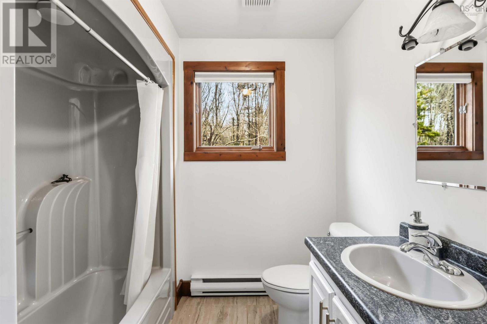 44 Bluenose Drive - 29