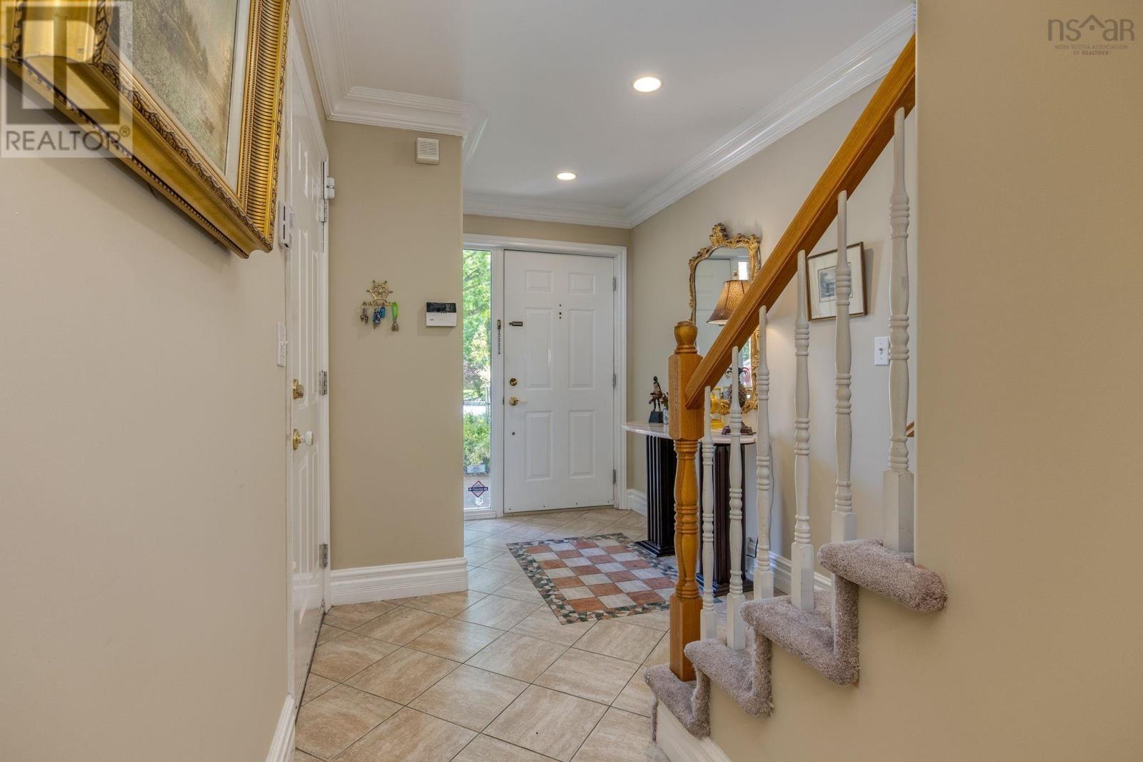 5 Arthur Lismer Court - 5