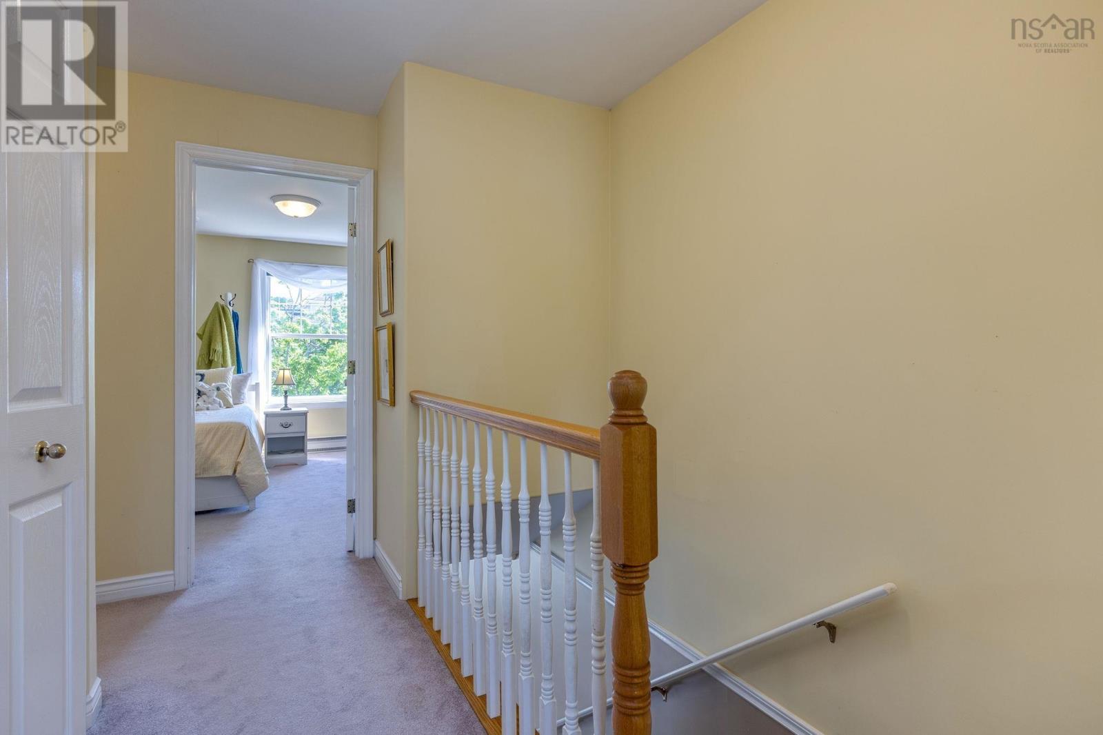 5 Arthur Lismer Court - 25