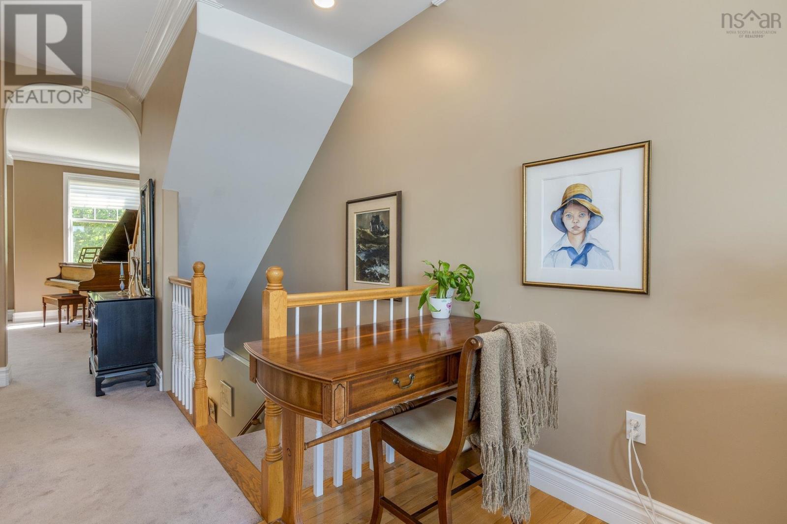 5 Arthur Lismer Court - 6