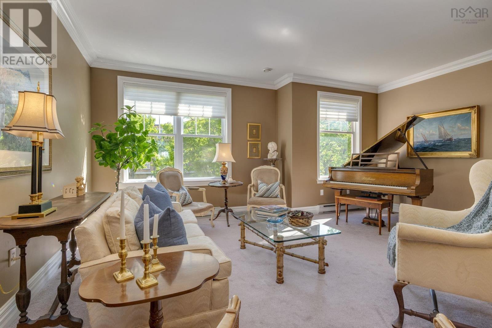 5 Arthur Lismer Court - 7