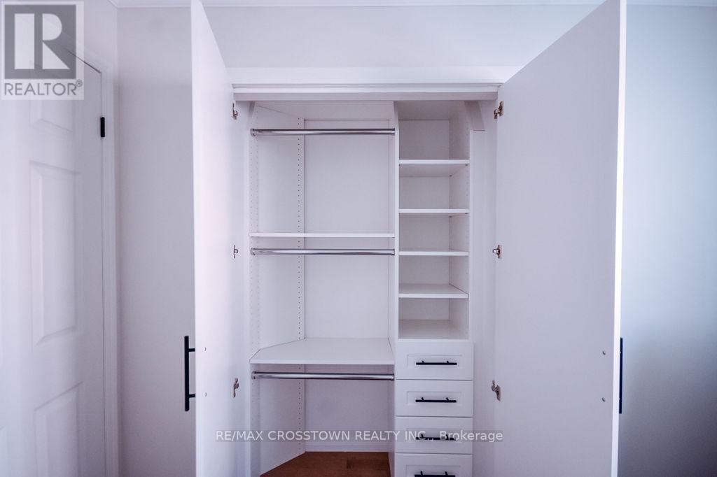 14 FRED SILVESTER ROAD - 32