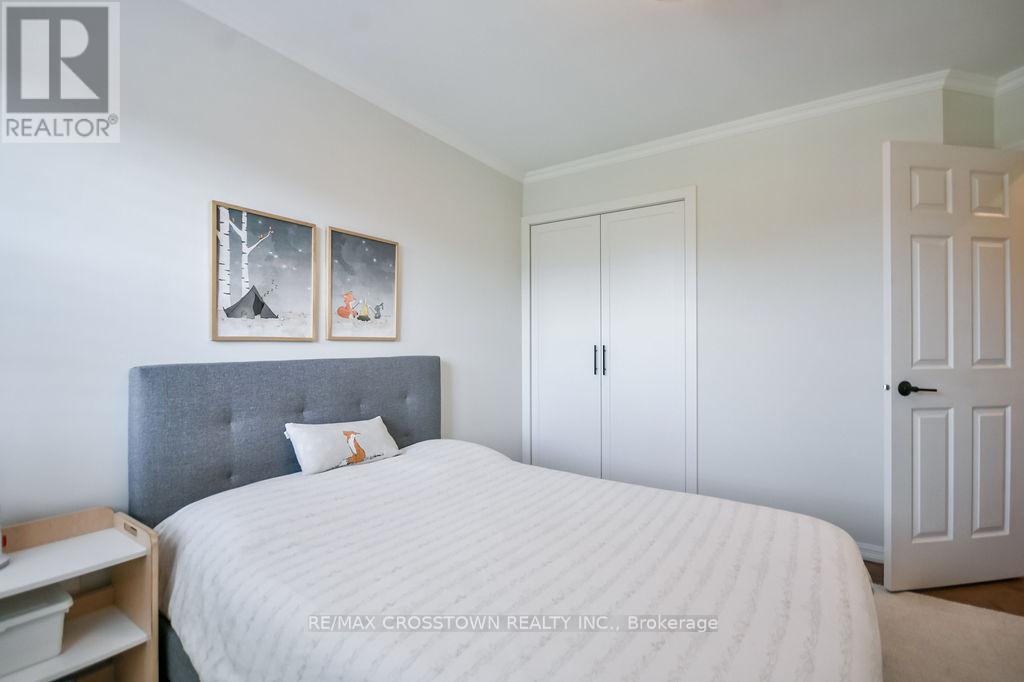 14 FRED SILVESTER ROAD - 33