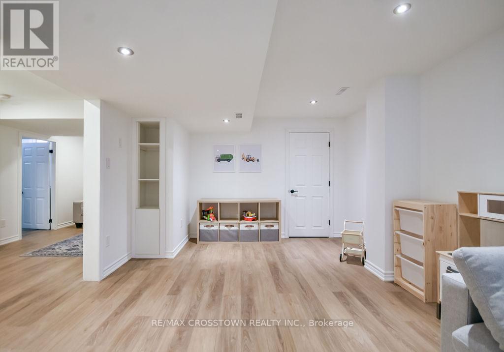 14 FRED SILVESTER ROAD - 40