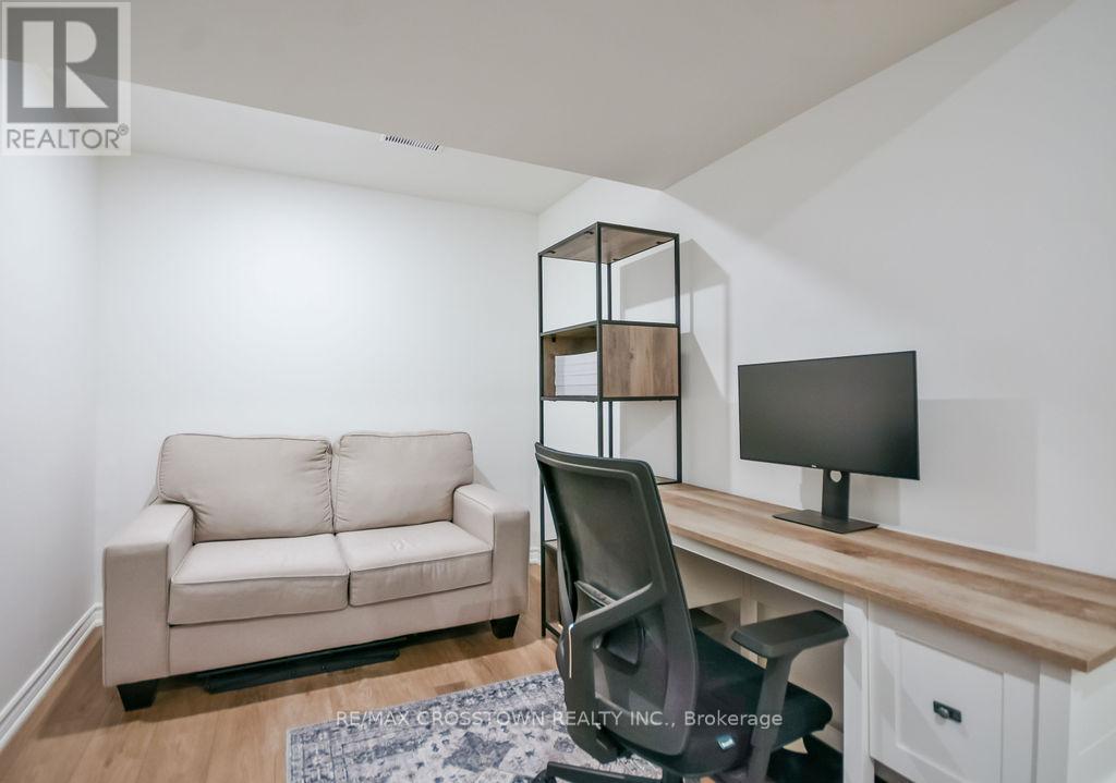 14 FRED SILVESTER ROAD - 41