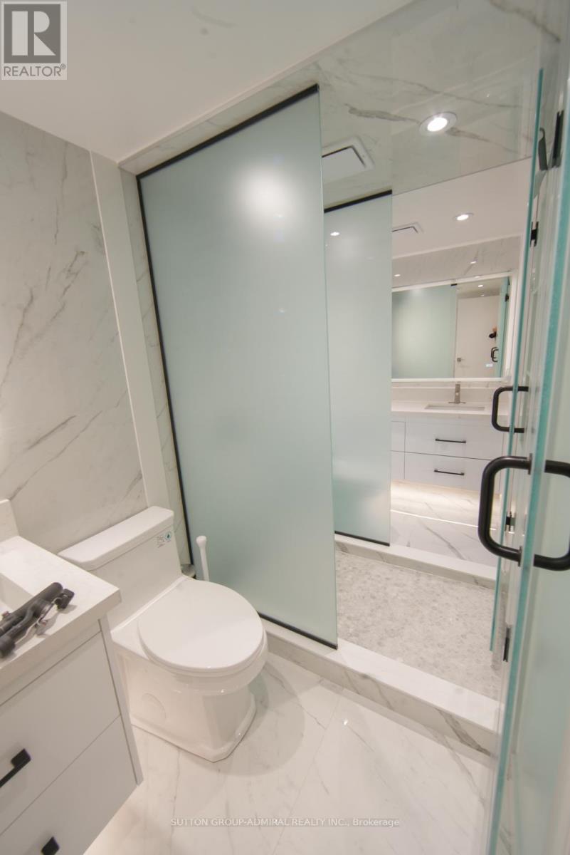 ##606 7420 BATHURST STREET - 18