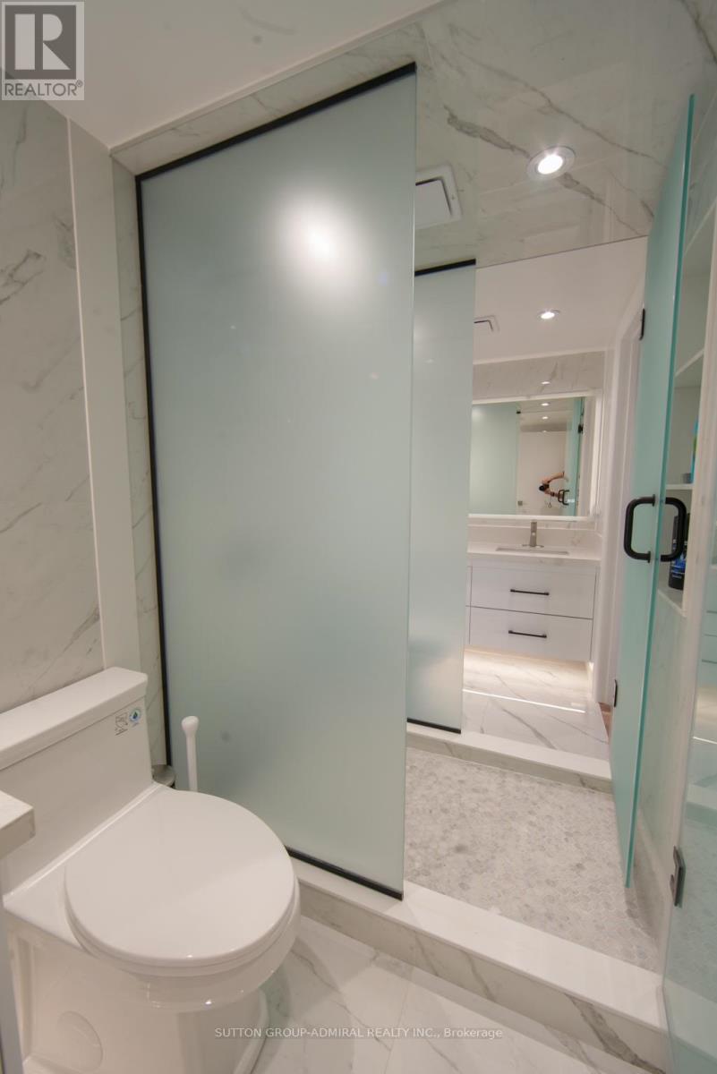 ##606 7420 BATHURST STREET - 19