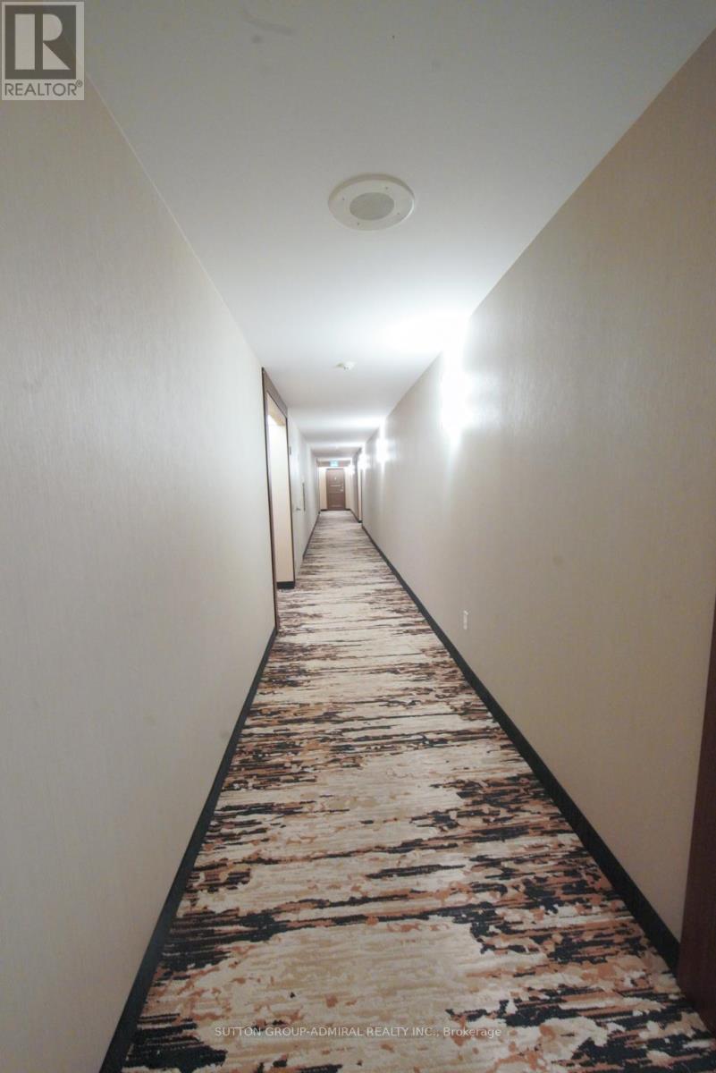 ##606 7420 BATHURST STREET - 26