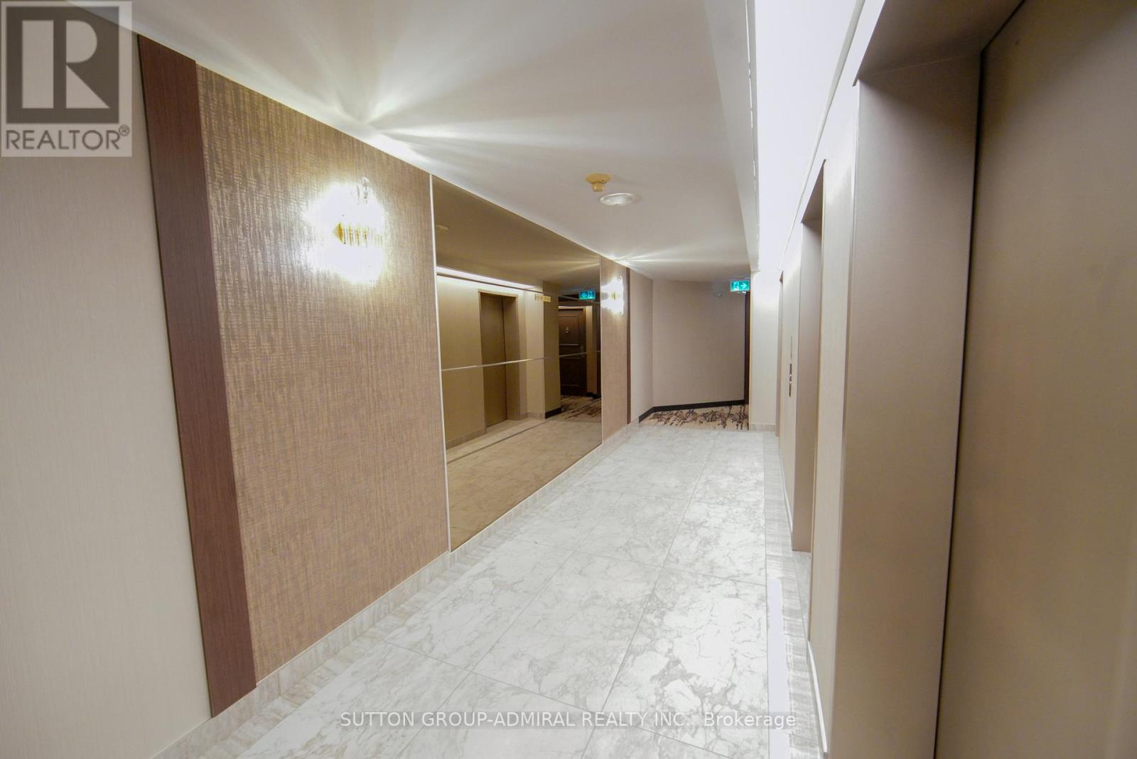##606 7420 BATHURST STREET - 27