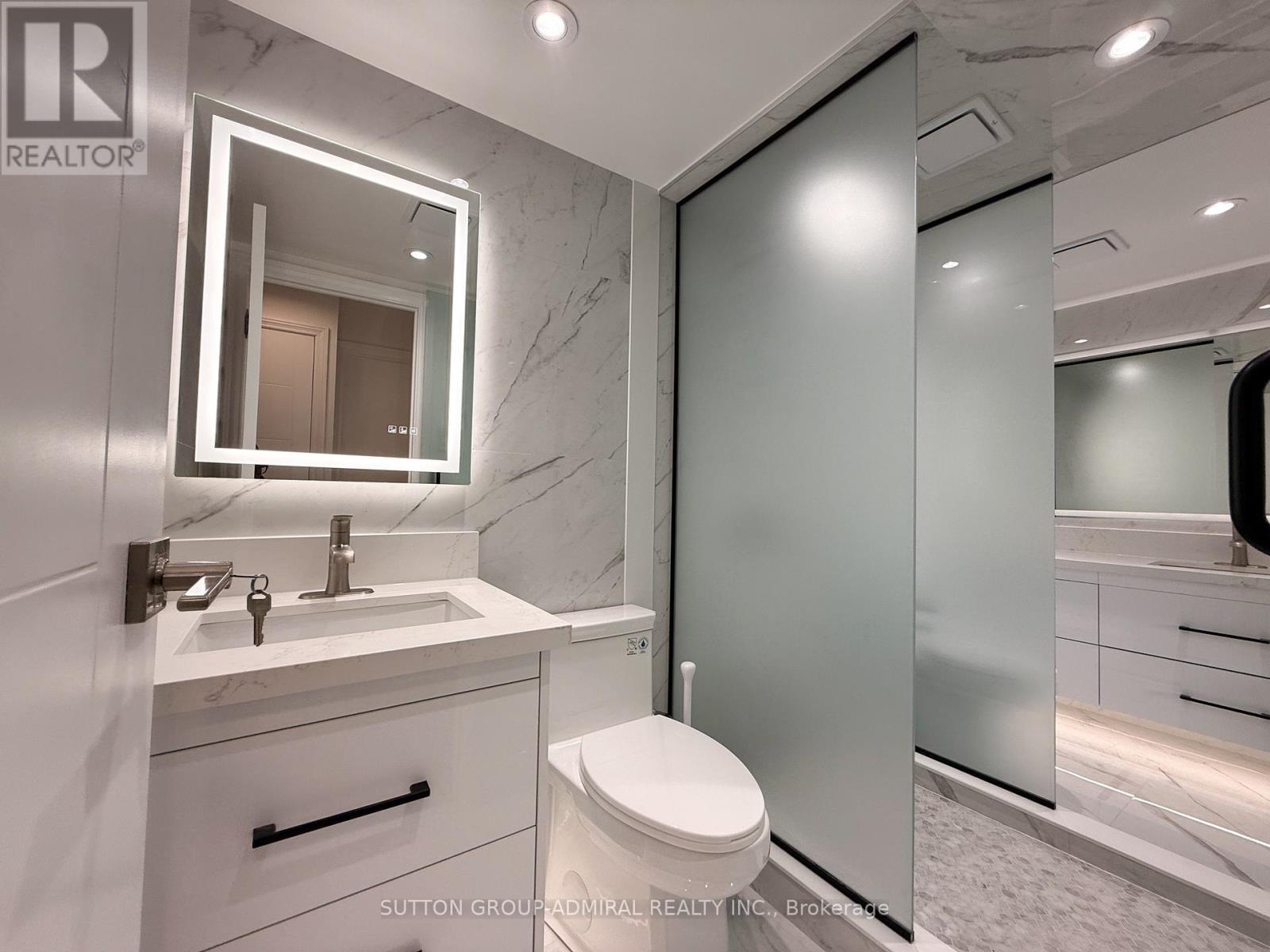 ##606 7420 BATHURST STREET - 47