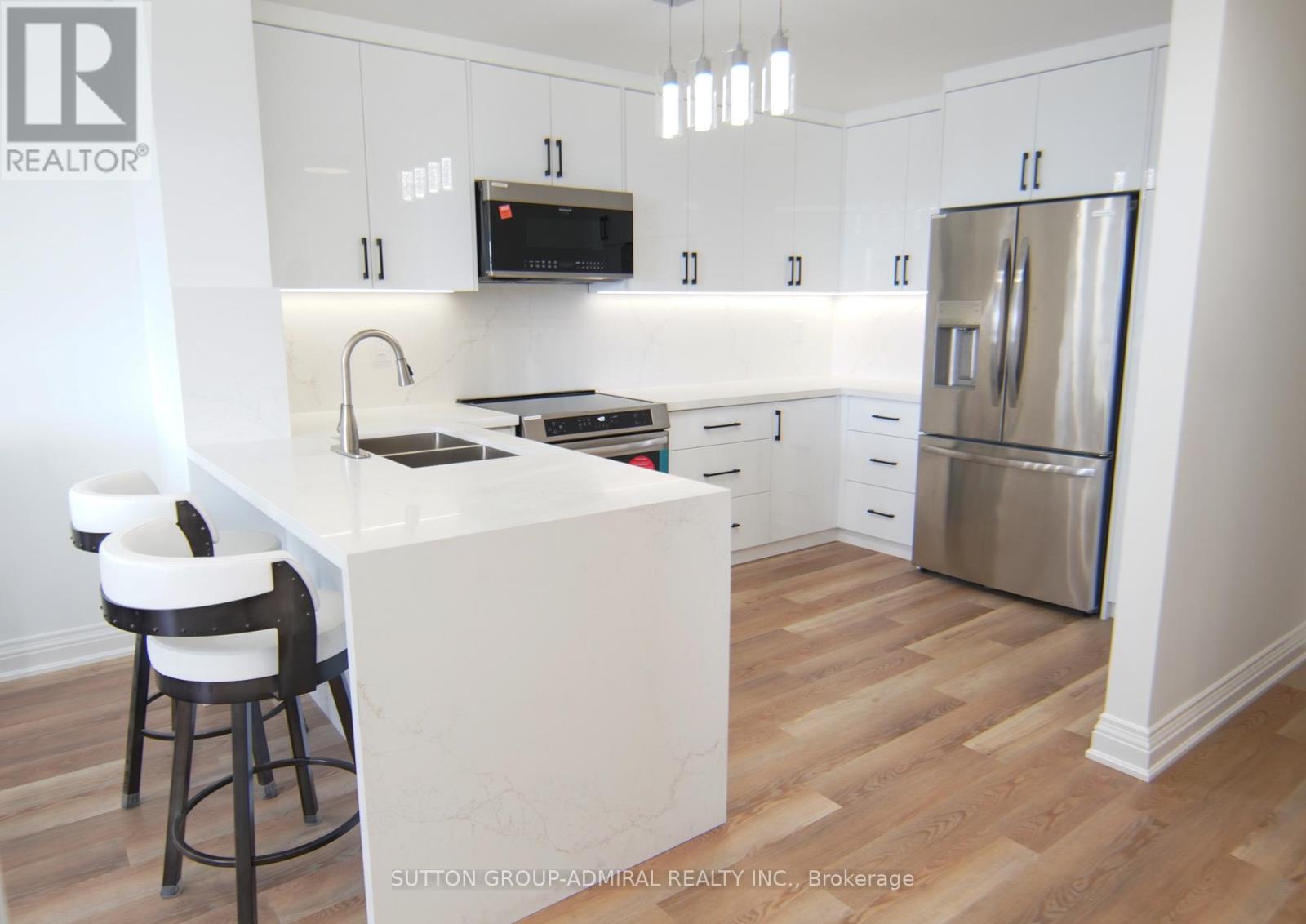 ##606 7420 BATHURST STREET - 5