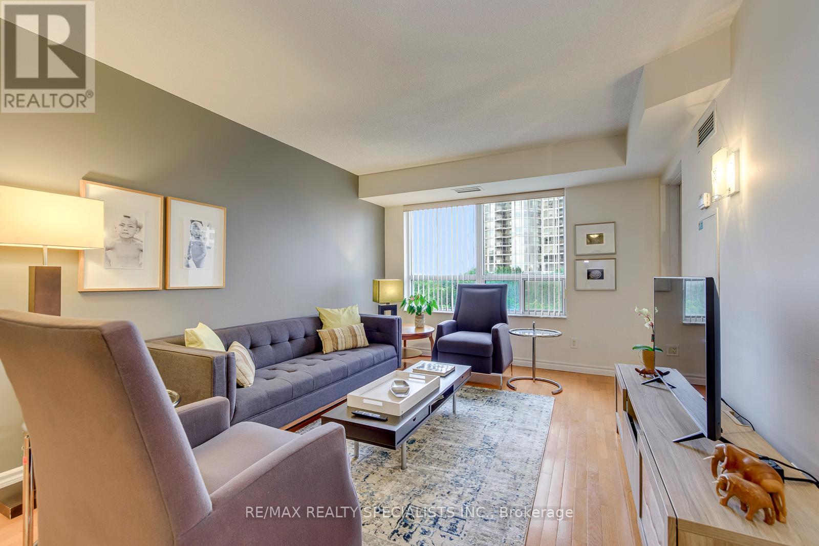 #519 25 KINGSBRIDGE GARDEN CIRCLE W - 21