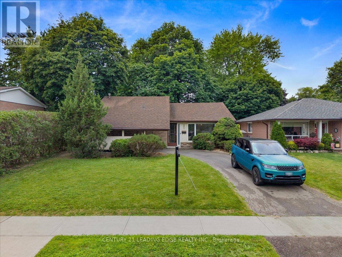 201 MCMURCHY AVENUE S - 1