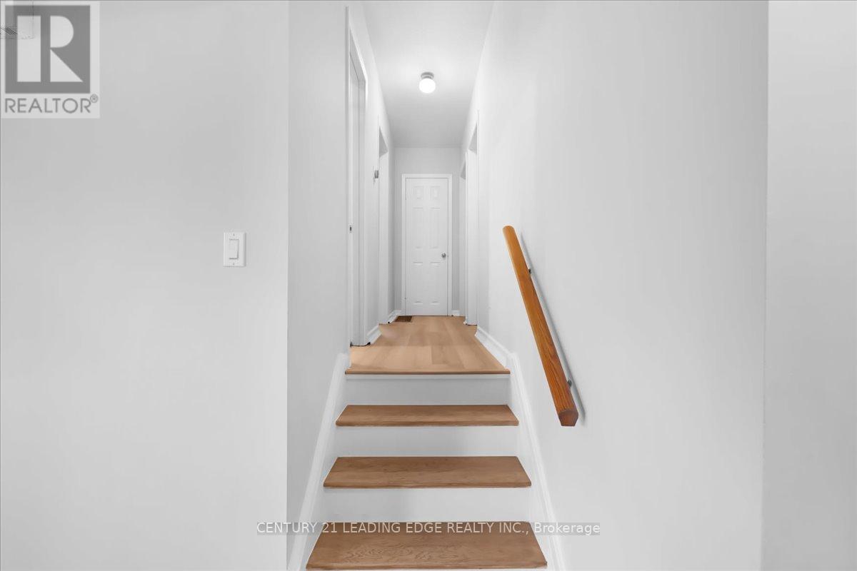 201 MCMURCHY AVENUE S - 12