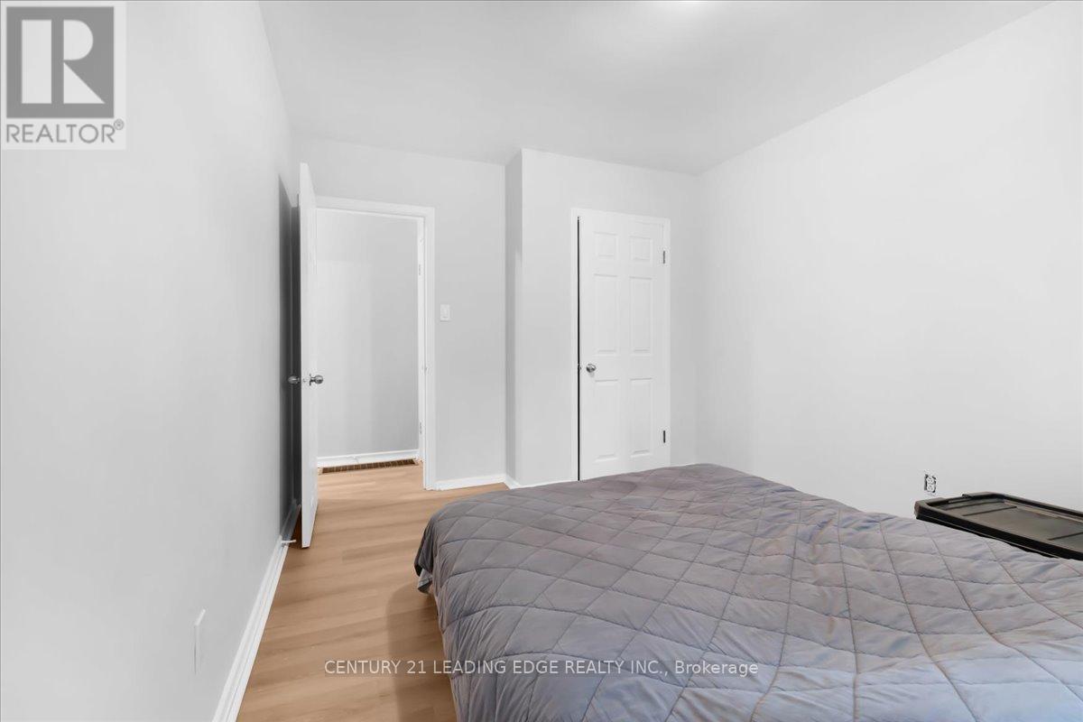 201 MCMURCHY AVENUE S - 19
