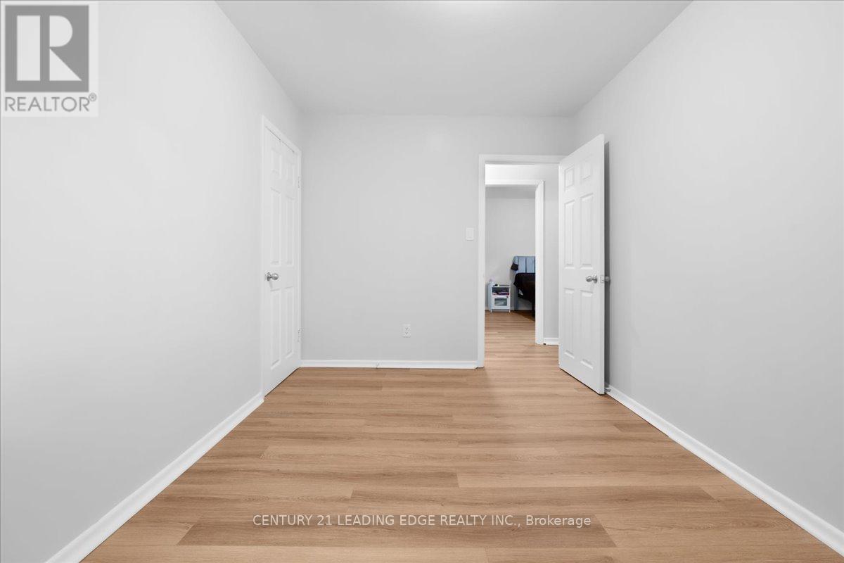 201 MCMURCHY AVENUE S - 21