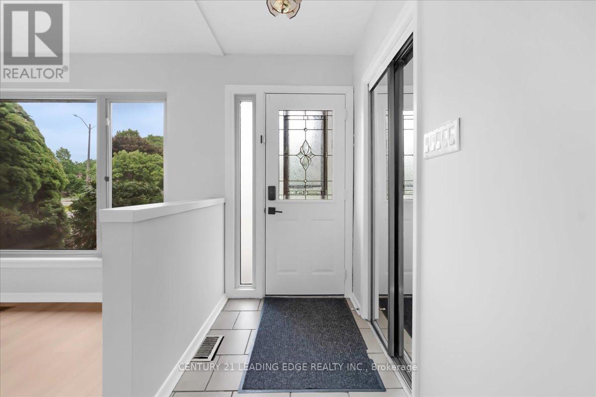 201 MCMURCHY AVENUE S - 4