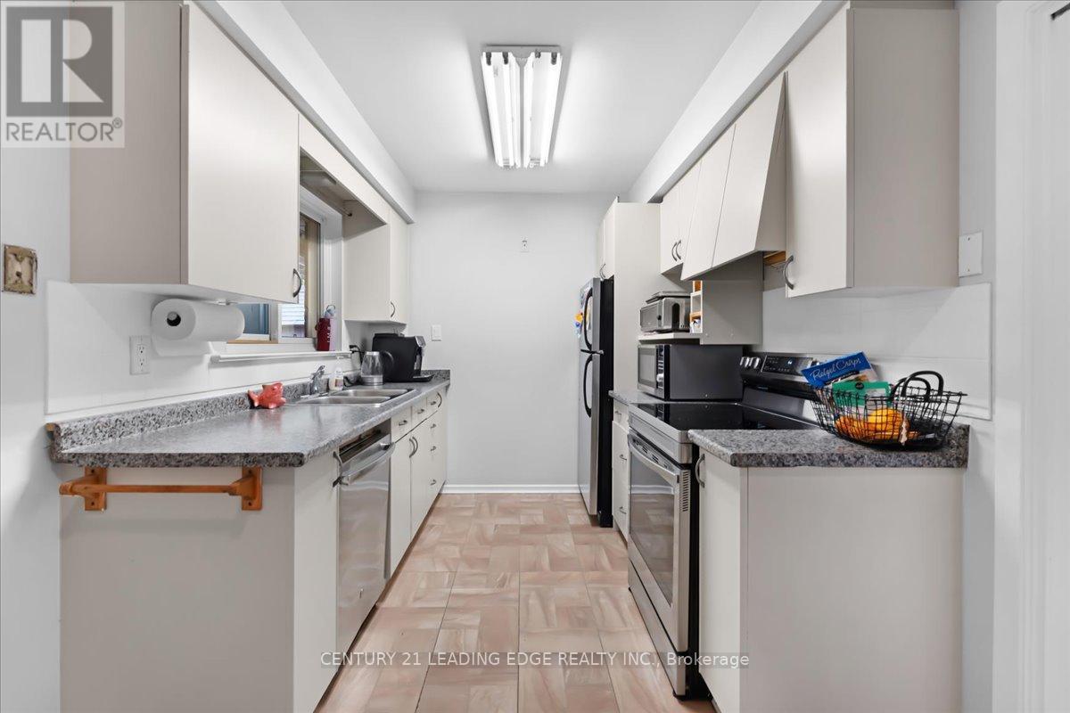 201 MCMURCHY AVENUE S - 8
